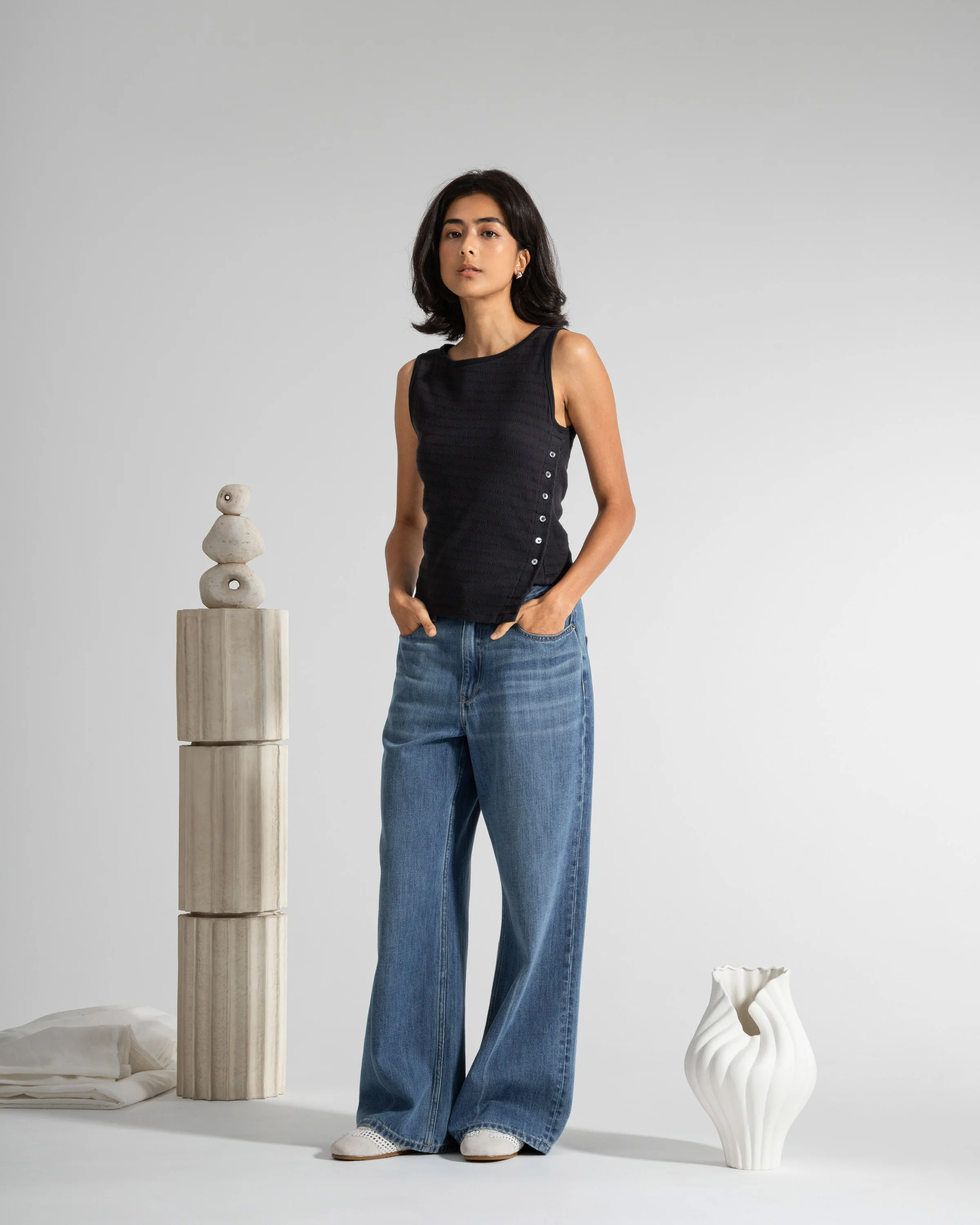Asymmetric Hem Tank Jacquard - Image 2