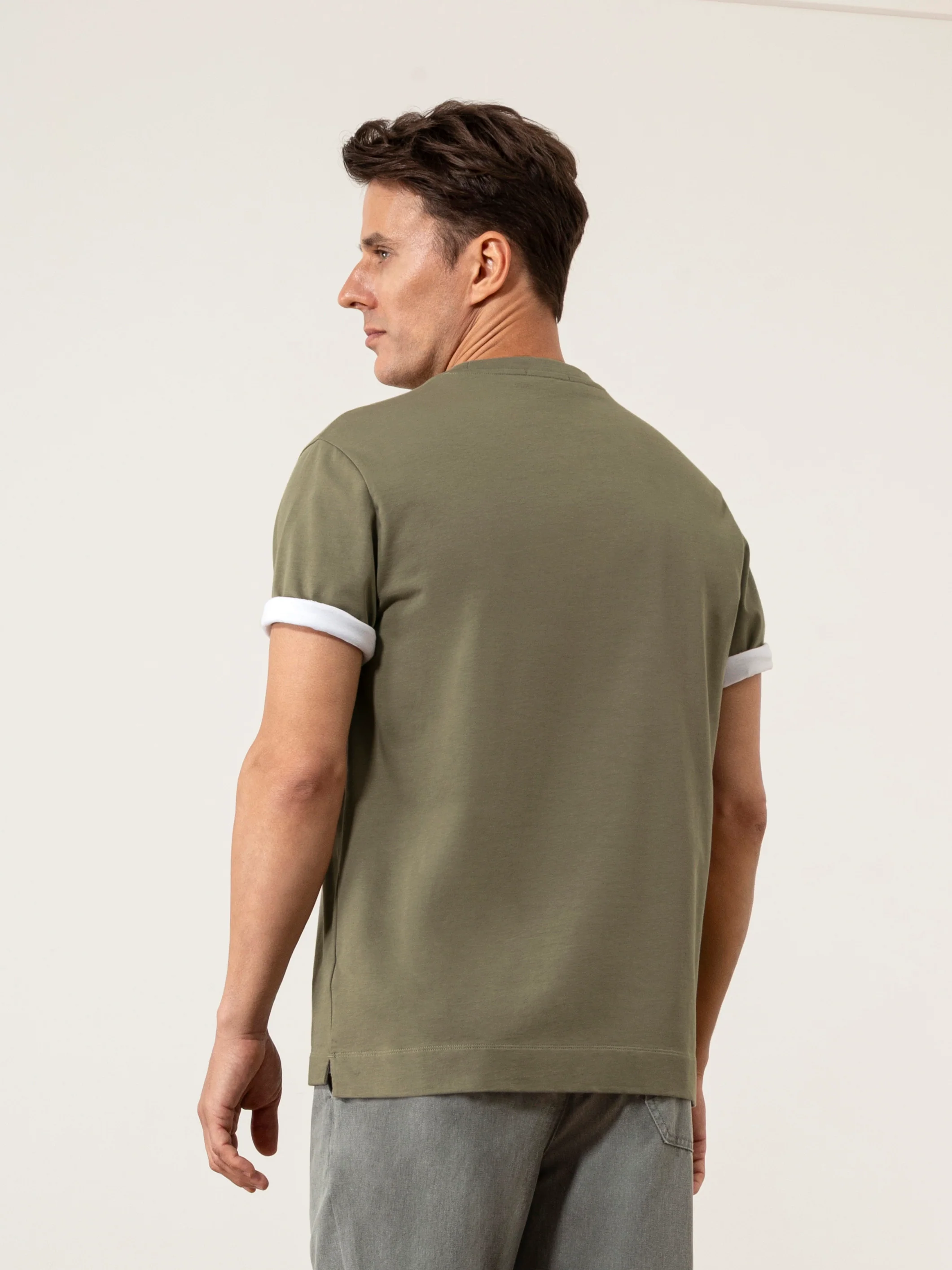 Baseile Logo Tee - Image 4